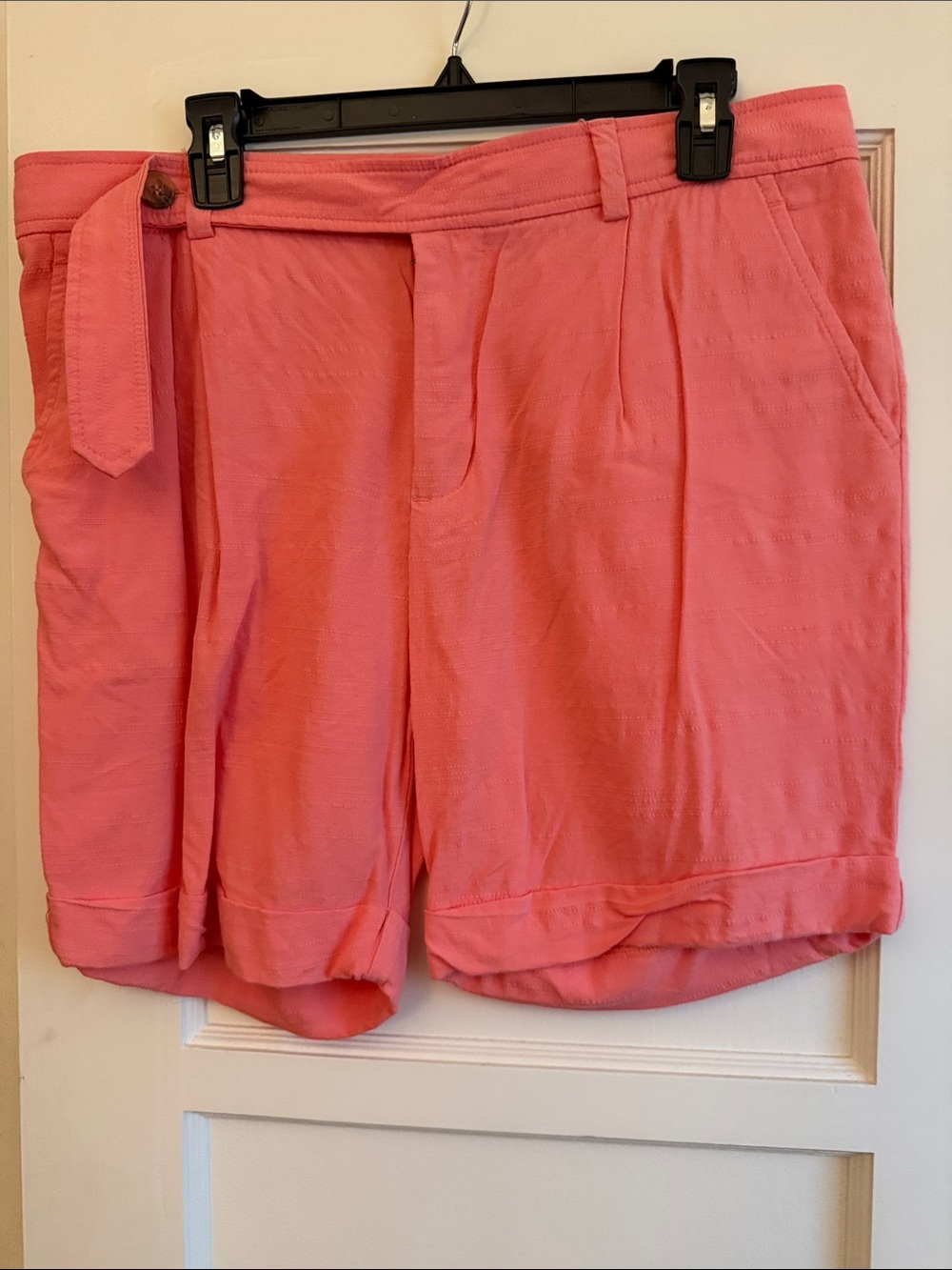 Men’s Coral Belted Casual Shorts